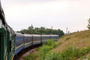 Сегодня возобновляется движение поезда Киев — Одесса — Измаил
